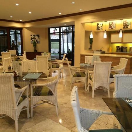 Vacation Hotel Cebu Екстериор снимка