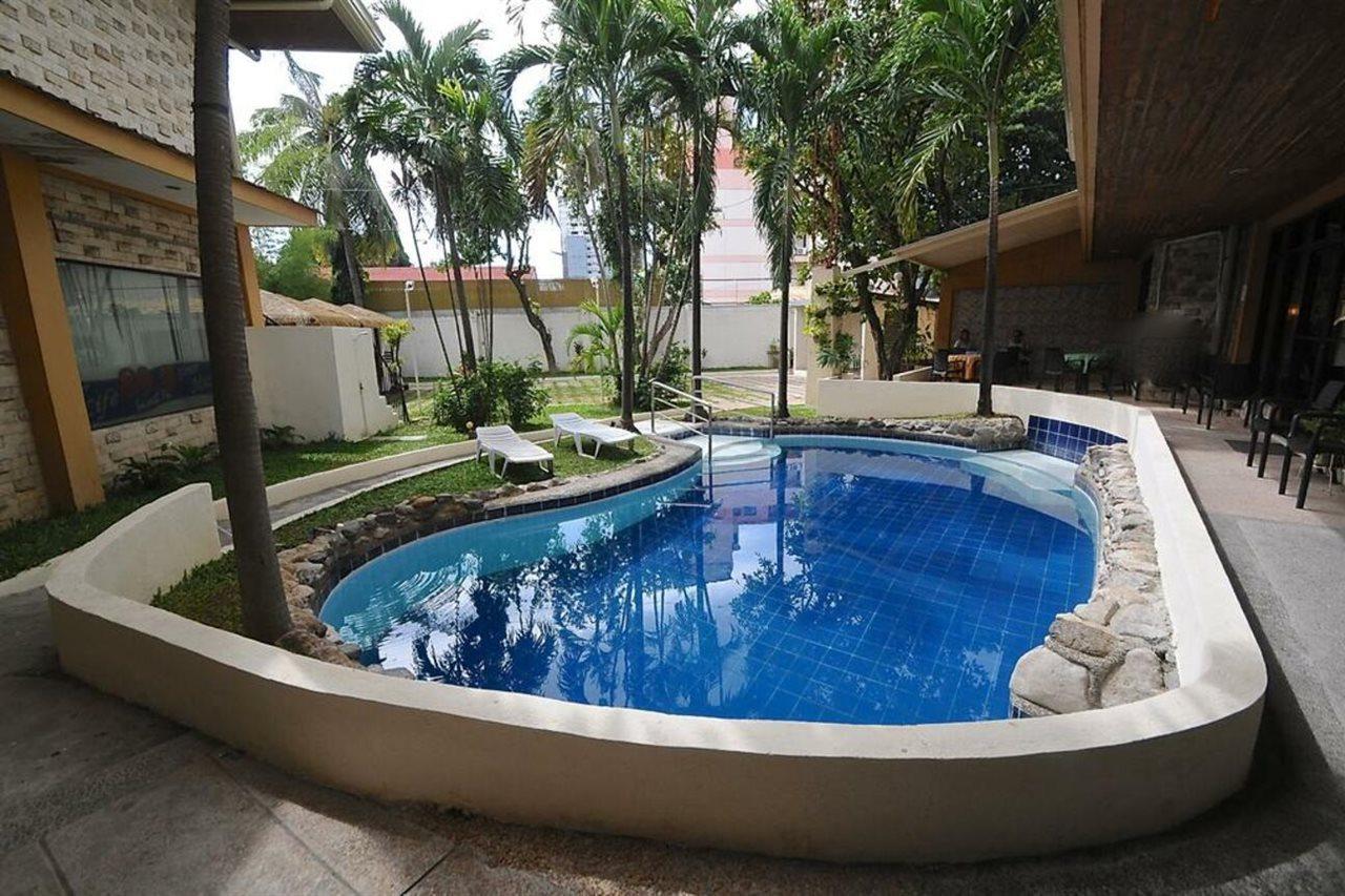 Vacation Hotel Cebu Екстериор снимка