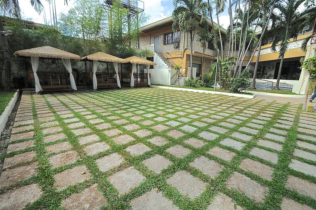 Vacation Hotel Cebu Екстериор снимка