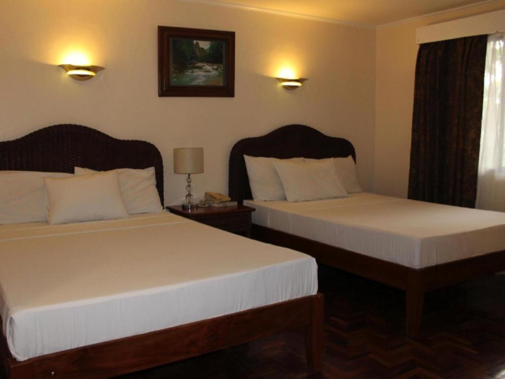 Vacation Hotel Cebu Екстериор снимка