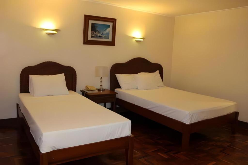 Vacation Hotel Cebu Екстериор снимка